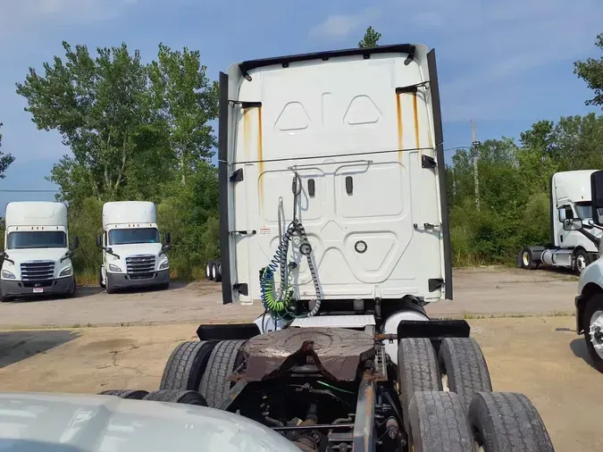 2020 FREIGHTLINER CASCADIA 125