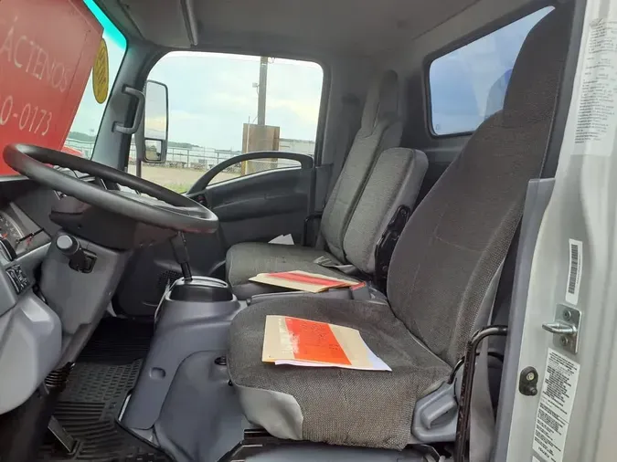 2019 ISUZU NRR
