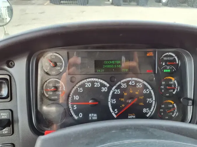 2020 FREIGHTLINER/MERCEDES M2 106