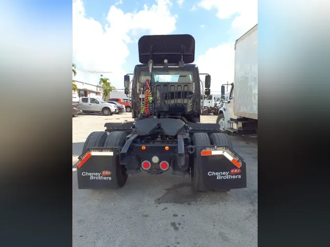 2017 FREIGHTLINER/MERCEDES M2 106