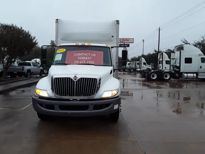 2019 NAVISTAR INTERNATIONAL 4300 LP