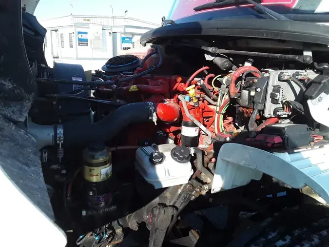 2019 FREIGHTLINER/MERCEDES M2 106