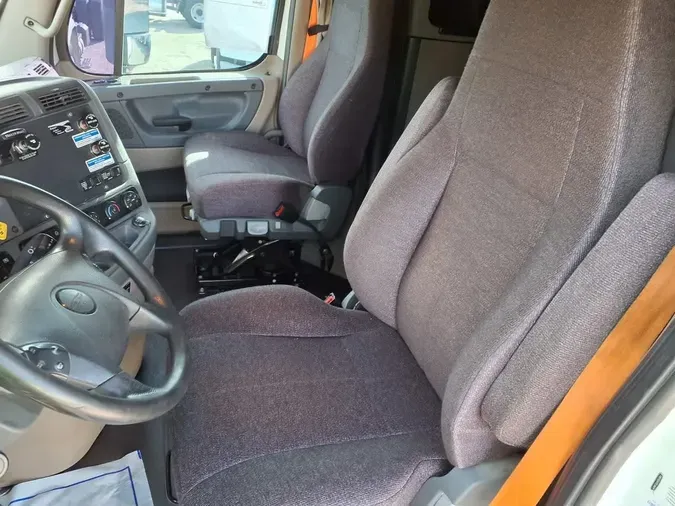 2020 FREIGHTLINER CASCADIA 125