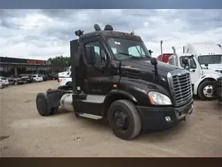 2017 FREIGHTLINER CASCADIA 113