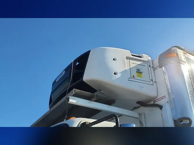2017 FREIGHTLINER/MERCEDES M2 1064defed909be31e9ccb2b7dfca07d9f46