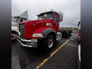 2017 MACK TRUCKS, INC. GU803