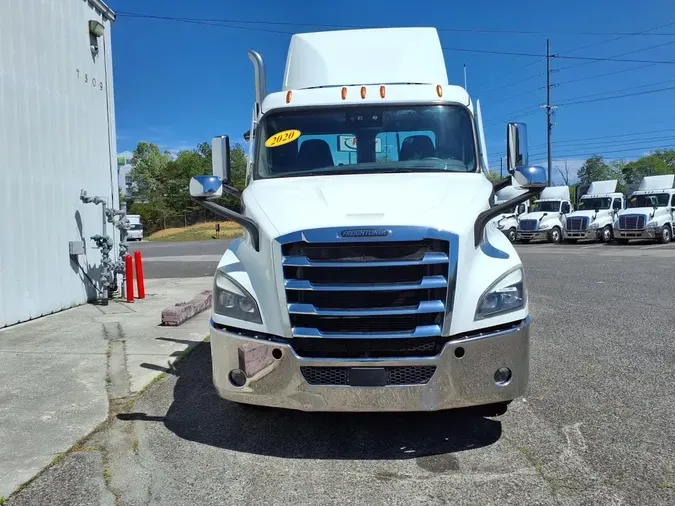 2020 FREIGHTLINER/MERCEDES NEW CASCADIA 116
