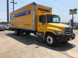 2018 HINO TRUCK 268