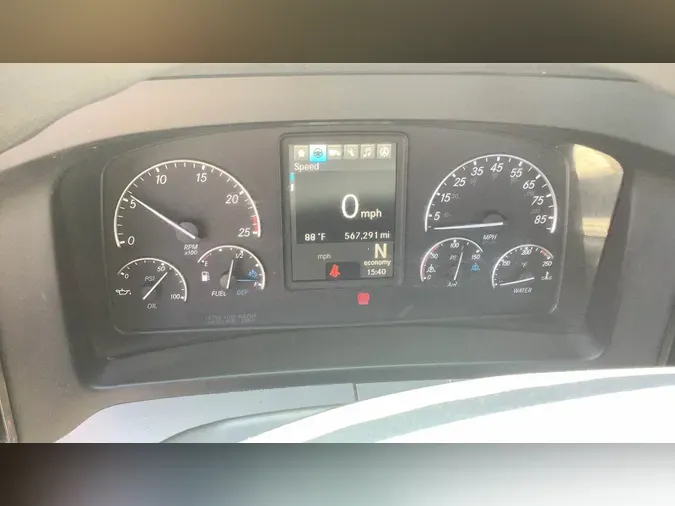 2020 Freightliner Cascadia 126
