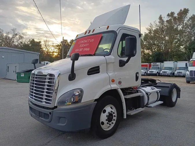 2018 FREIGHTLINER/MERCEDES CASCADIA 113