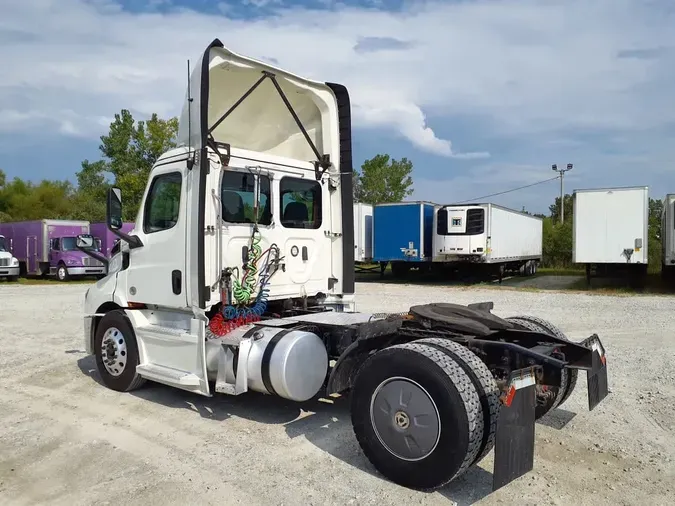 2020 FREIGHTLINER NEW CASCADIA 116