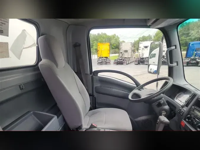 2022 ISUZU NPR-XD
