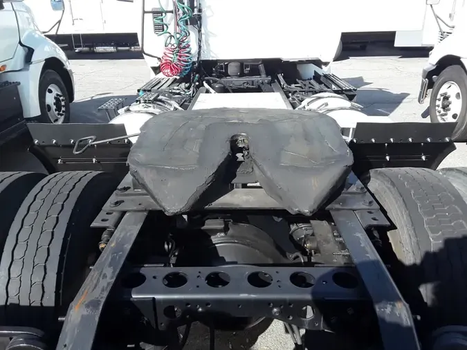 2019 NAVISTAR INTERNATIONAL RH613 DAYCAB S/A