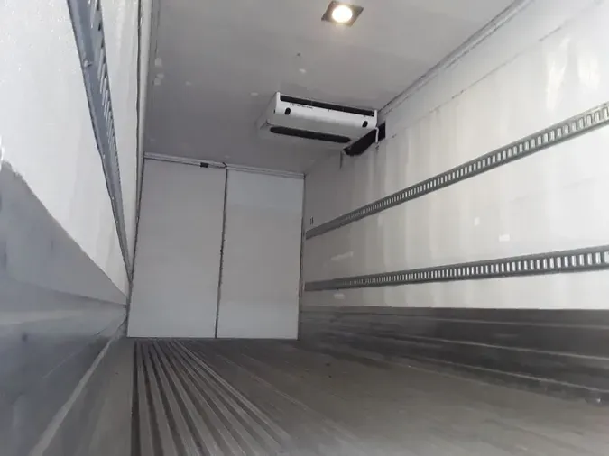 2020 FREIGHTLINER/MERCEDES M2 106