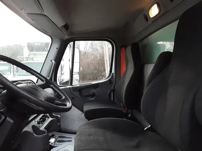 2017 FREIGHTLINER/MERCEDES M2 (ST TRUCK)4e031a6957a7fe882dfcd93ede51f672