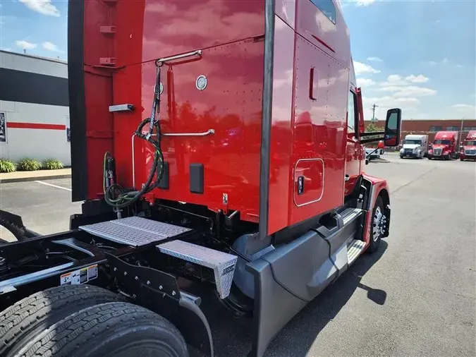 2023 KENWORTH T680