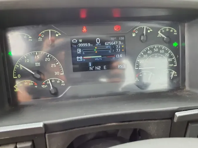 2020 VOLVO VNL64T-3004e0623877918b839bae1c0c5db993f78