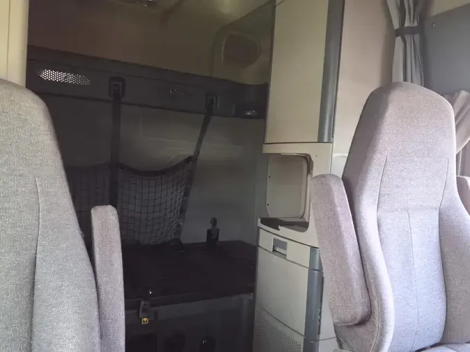 2019 FREIGHTLINER CASCADIA 1254e08b1072a2b7eb8cd4e65929be9fd7a