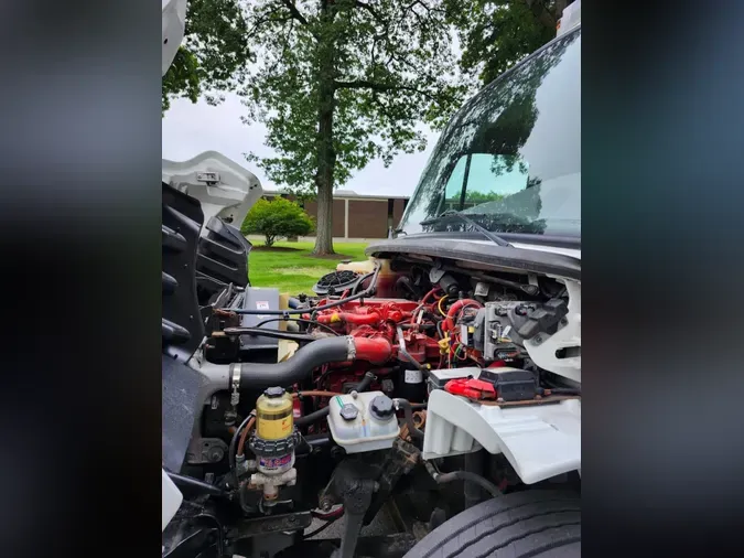 2018 FREIGHTLINER M2 106