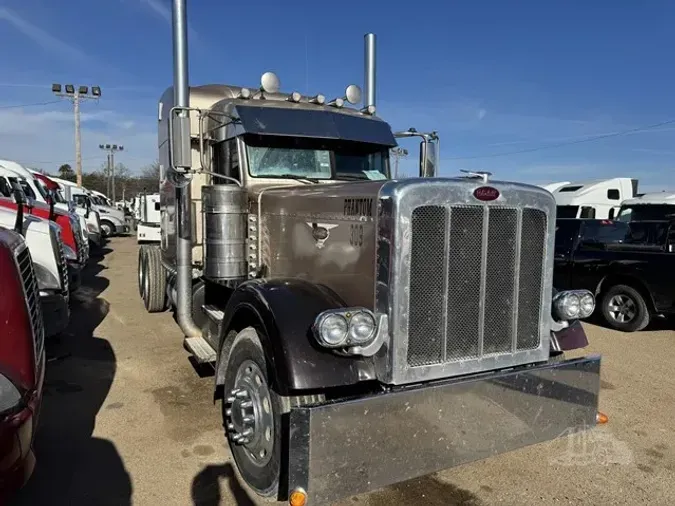 2014 PETERBILT 389