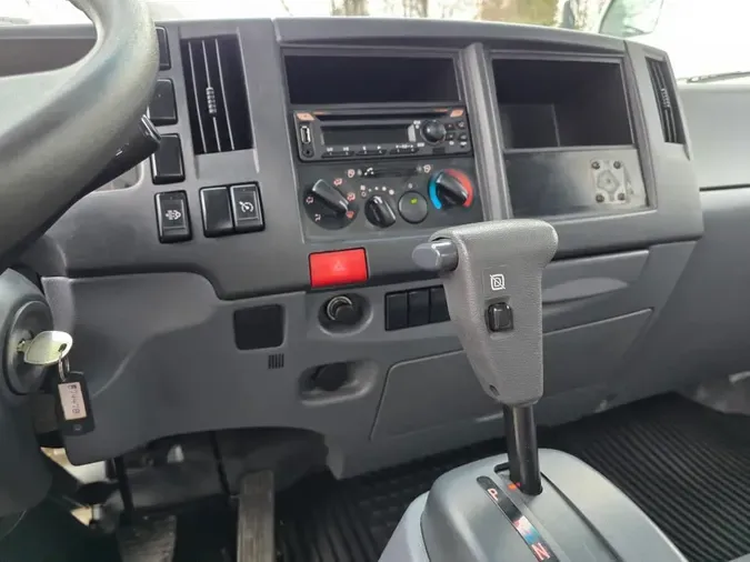 2019 ISUZU NPR HD