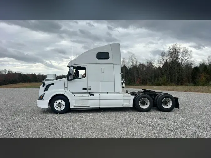 2016 Volvo VNL 760