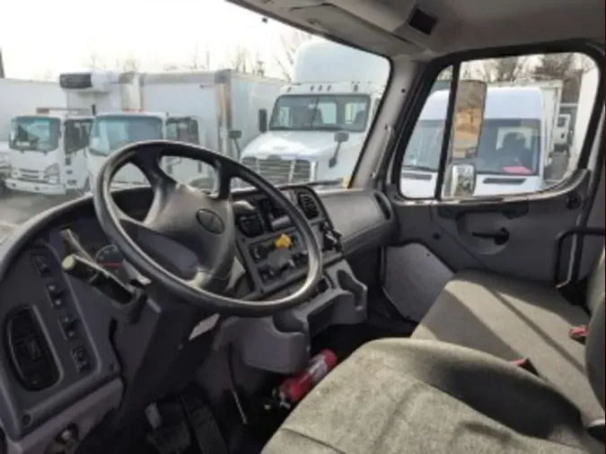 2019 FREIGHTLINER/MERCEDES M2 106