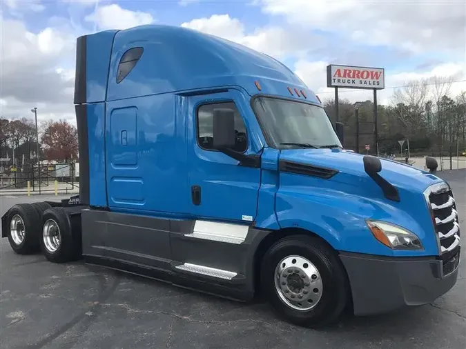 2021 FREIGHTLINER CA126