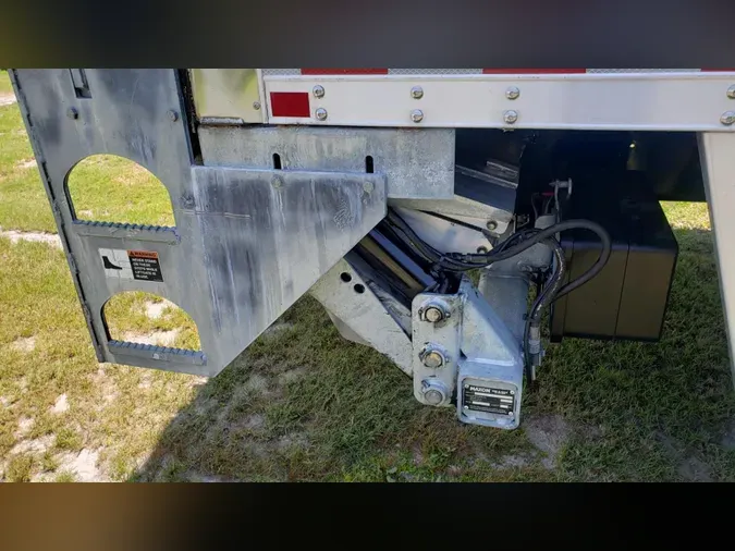 2020 Peterbilt 337