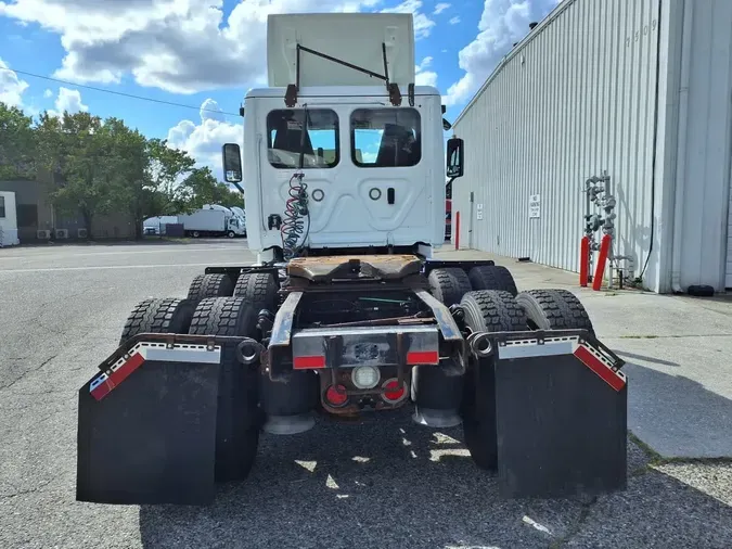 2019 FREIGHTLINER CASCADIA 125