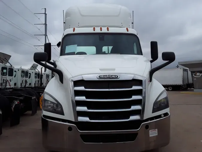 2020 FREIGHTLINER/MERCEDES NEW CASCADIA 116