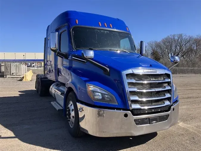 2020 FREIGHTLINER CA126