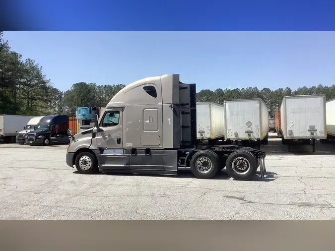 2023 Freightliner Cascadia