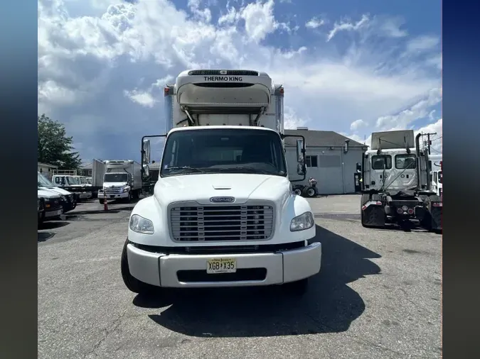 2018 FREIGHTLINER M2 106