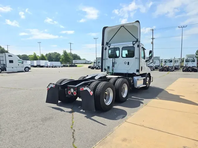 2023 FREIGHTLINER/MERCEDES CASCADIA PX11664ST4e2d64512f18b02c022c0cf128510594