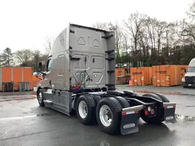 2021 Freightliner Cascadia