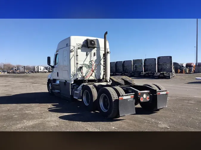 2021 Freightliner Cascadia 1264e2fb368f2c95e9df02d8b47cc947217