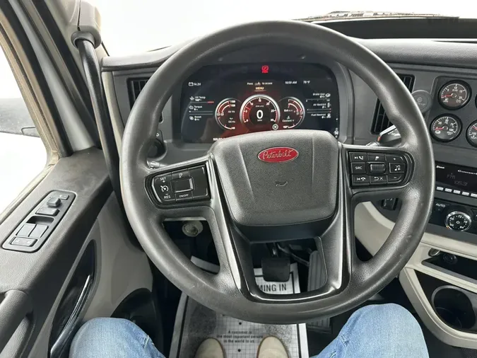 2023 Peterbilt 567