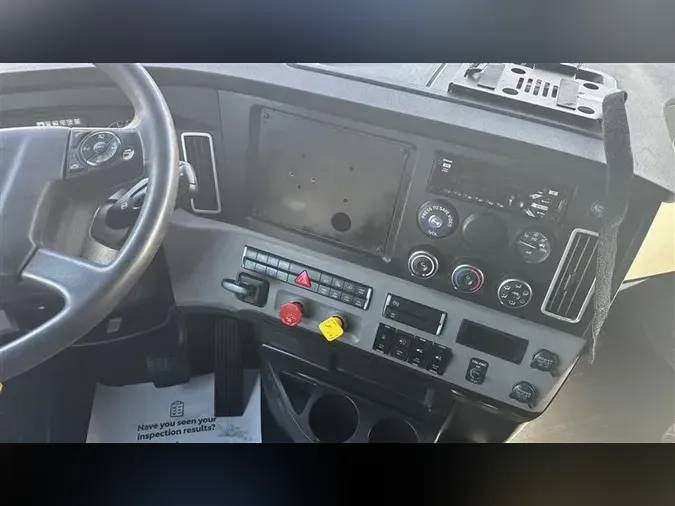 2020 FREIGHTLINER CA126
