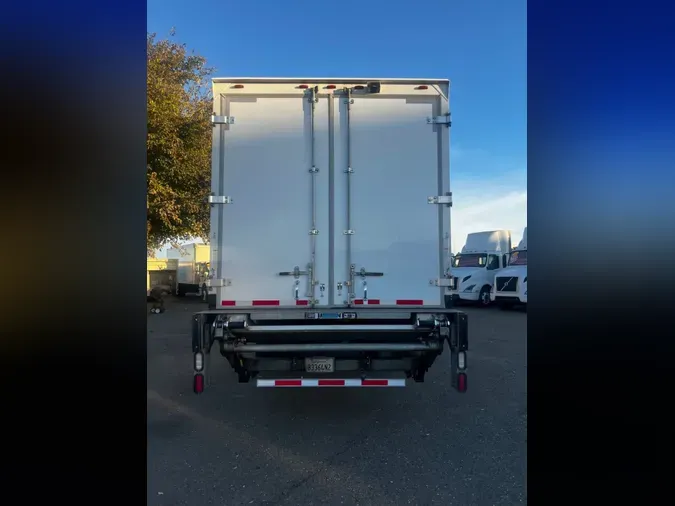 2019 FREIGHTLINER/MERCEDES M2 106