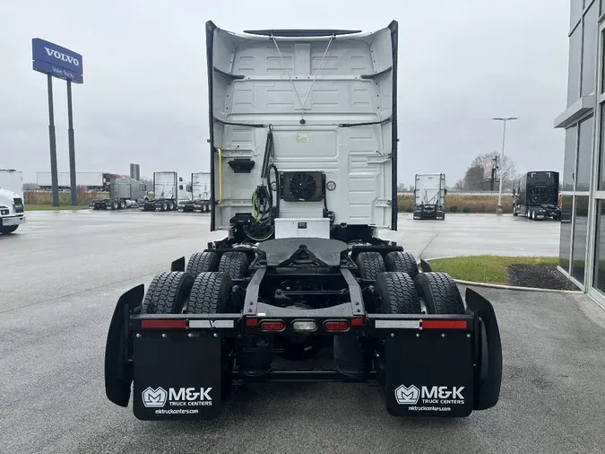 2022 VOLVO VNL64T7404e3704e053daeb6ee8500177758ad848