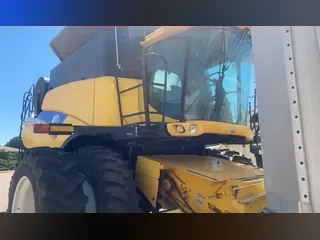 2010 New Holland CR9070