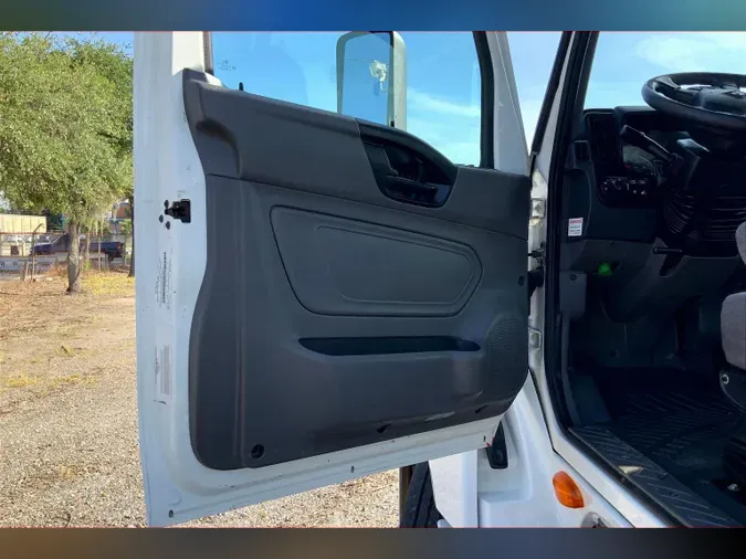2018 INT LT625 6x4