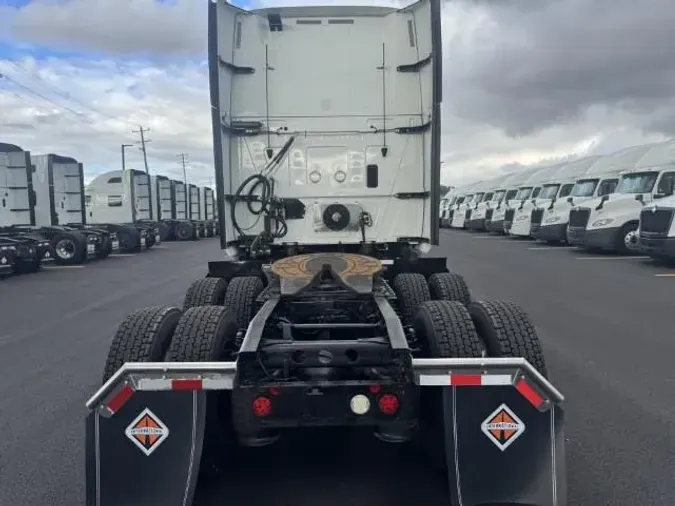 2022 International LT625