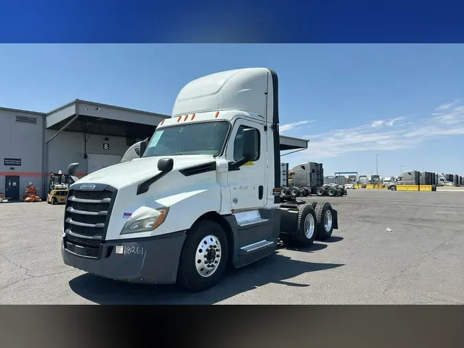 2019 Freightliner Cascadia 126