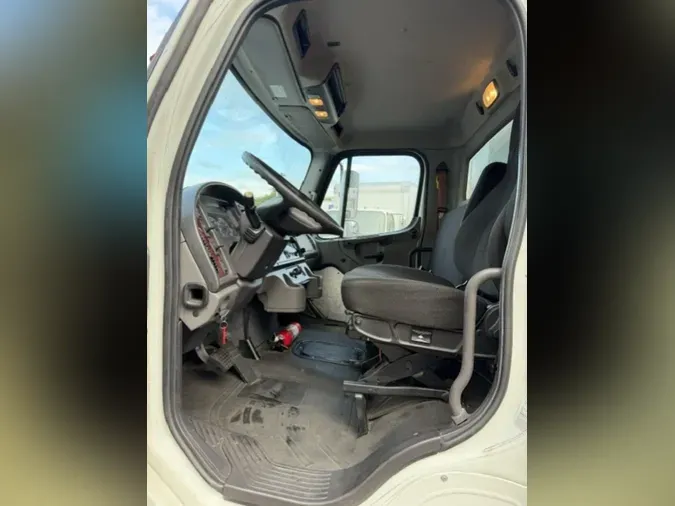 2020 FREIGHTLINER/MERCEDES M2 1064e40d6fa66ad817155de78beac1532a2