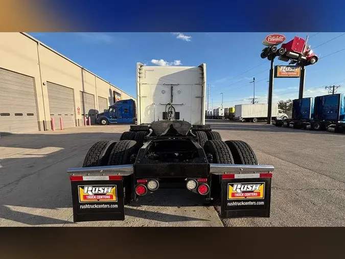 2022 Peterbilt 5794e41f06e9db2cb910ebd65ee30bf5ae2