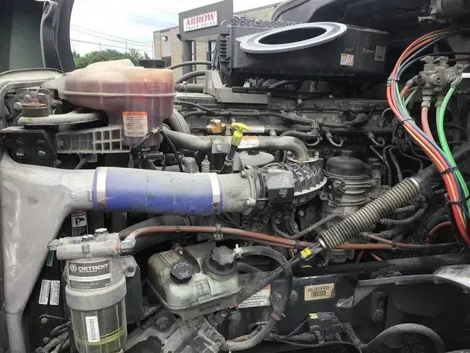 2021 FREIGHTLINER CA126