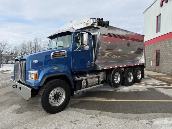 2015 Western Star 4700 SF4e484806d86365839ab96e93da7e98b9
