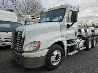 2018 FREIGHTLINER/MERCEDES CASCADIA 125